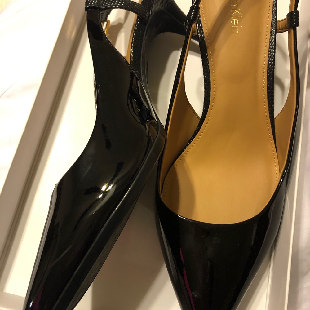 Calvin Klein Black Patent Leather Sling Back pumps